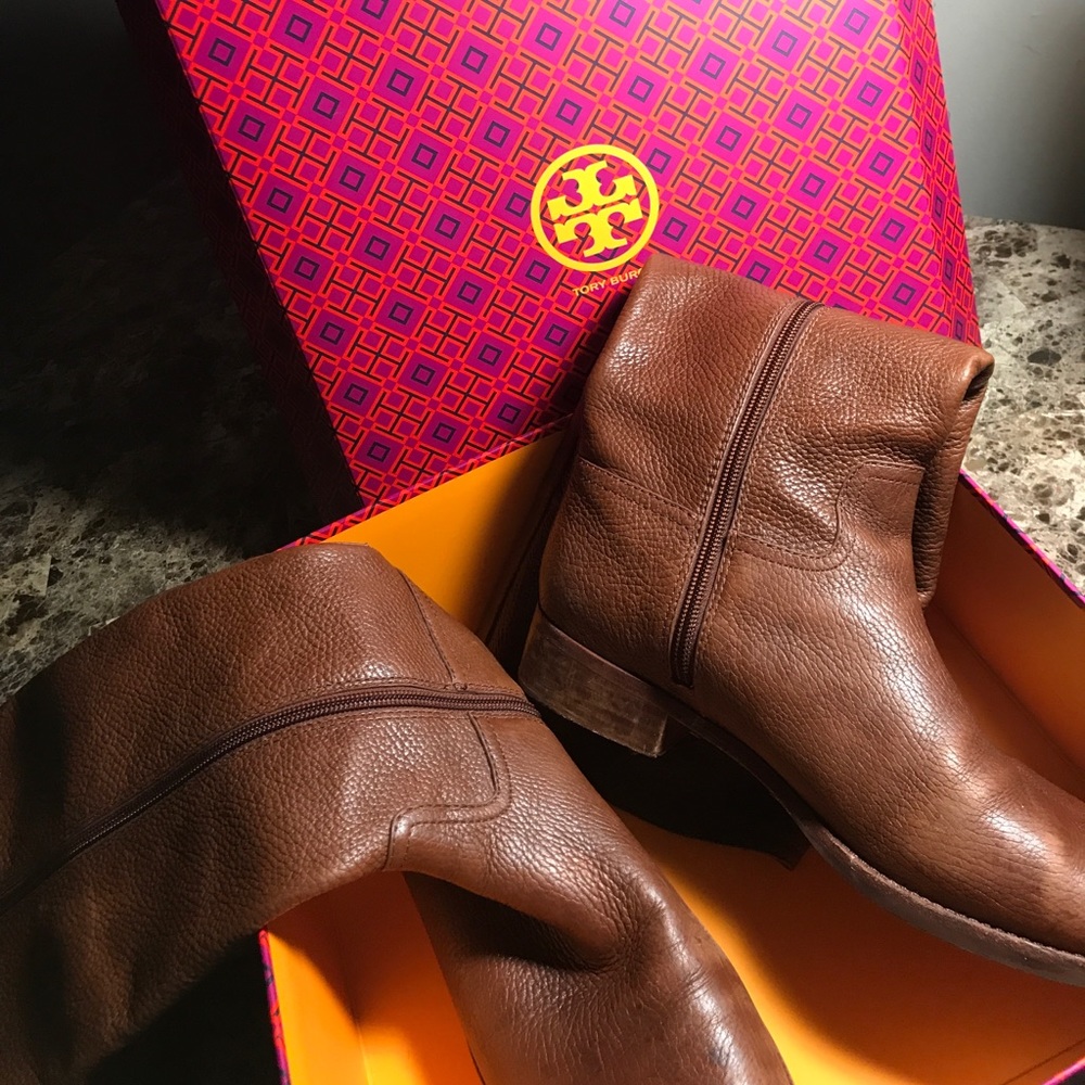 Tory Burch Boots
